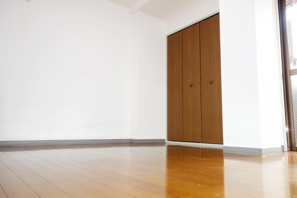 �y���ԁE���r���O�z�@