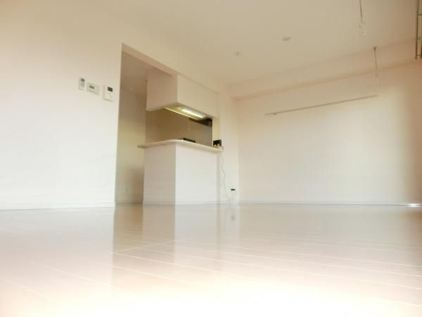 �y���ԁE���r���O�z�@