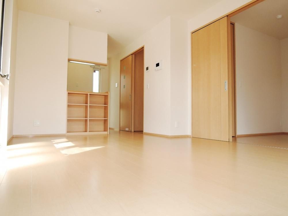 �y���ԁE���r���O�z�@