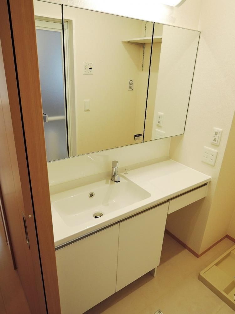 �y���ʏ��z�@