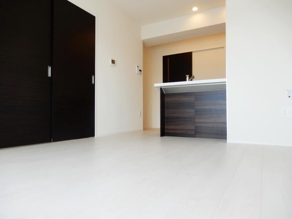 �y���ԁE���r���O�z�@