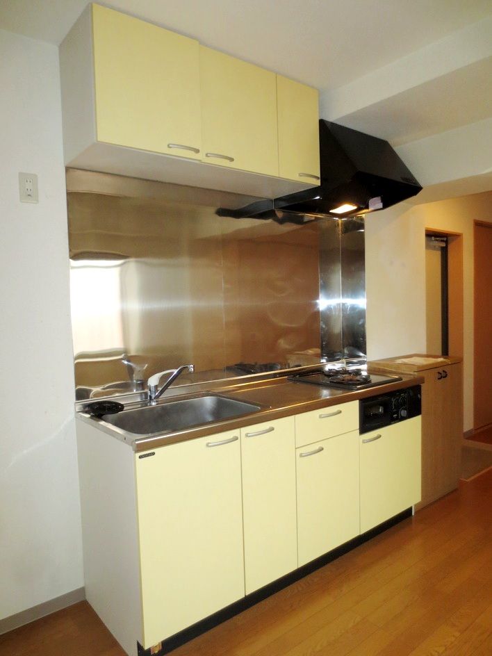 �y�L�b�`���z�@