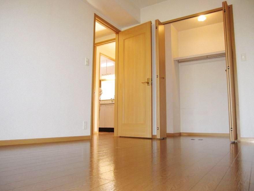 �y�Q���z�@