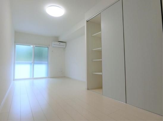 �y���ԁE���r���O�z�@