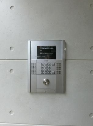 �y�Z�L�����e�B�z�@