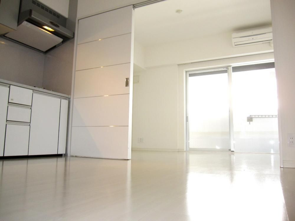 �y���ԁE���r���O�z�@