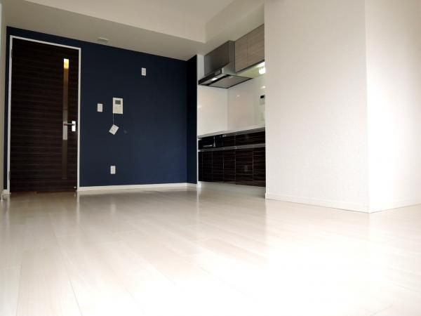 �y���ԁE���r���O�z�@