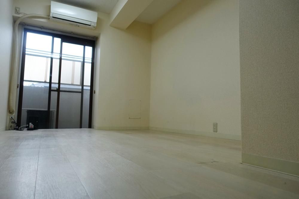 �y�Q���z�@