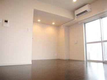 �y�Q���z�@