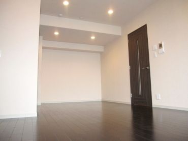 �y���̑��ݔ��z�@