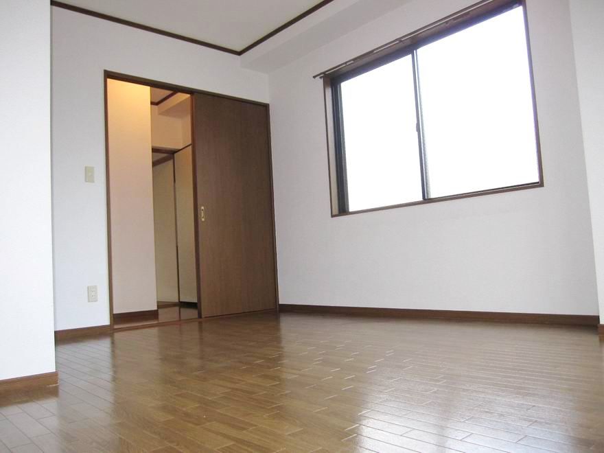 �y�Q���z�@