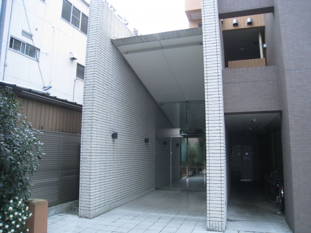 �y�G���g�����X�z�@