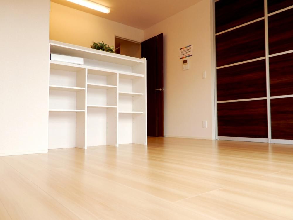 �y���ԁE���r���O�z�@