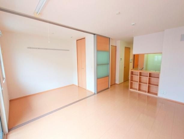 �y���ԁE���r���O�z�@