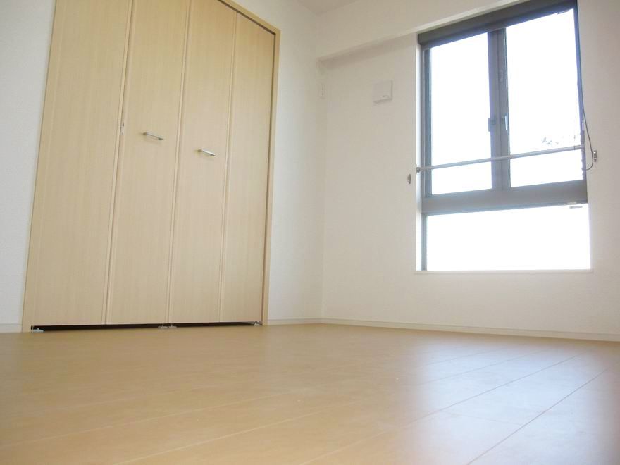 �y�Q���z�@