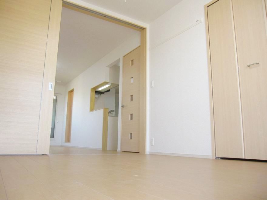 �y���̑��ݔ��z�@