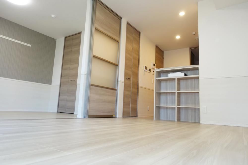 �y���ԁE���r���O�z�@