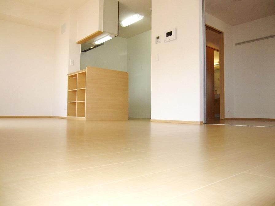 �y���ԁE���r���O�z�@