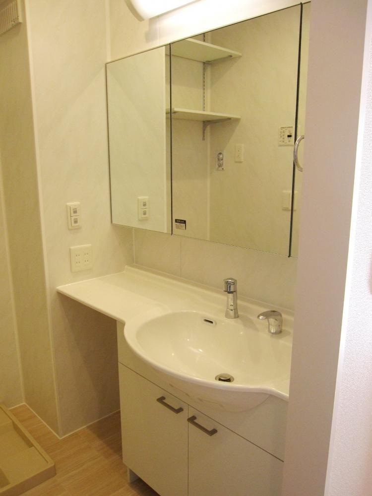 �y���ʏ��z�@