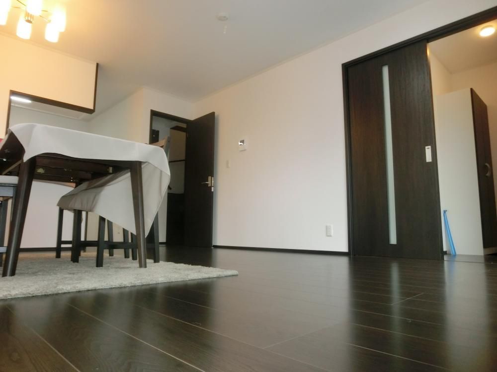 �y���ԁE���r���O�z�@