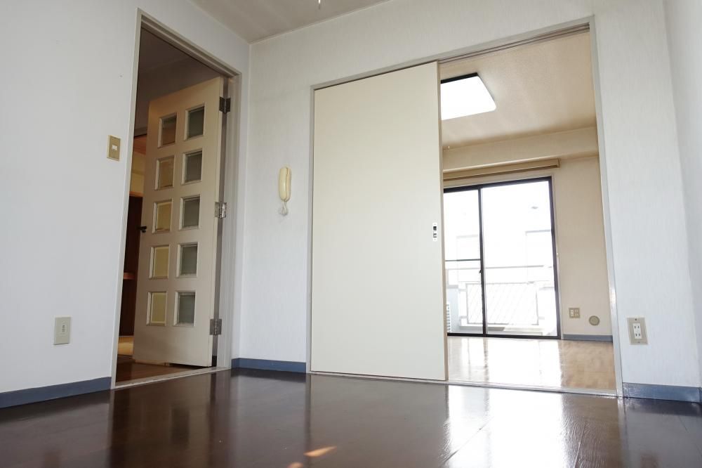 �y���ԁE���r���O�z�@