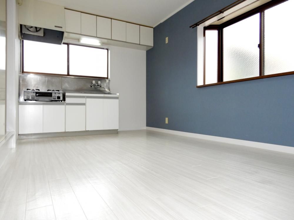 �y���ԁE���r���O�z�@