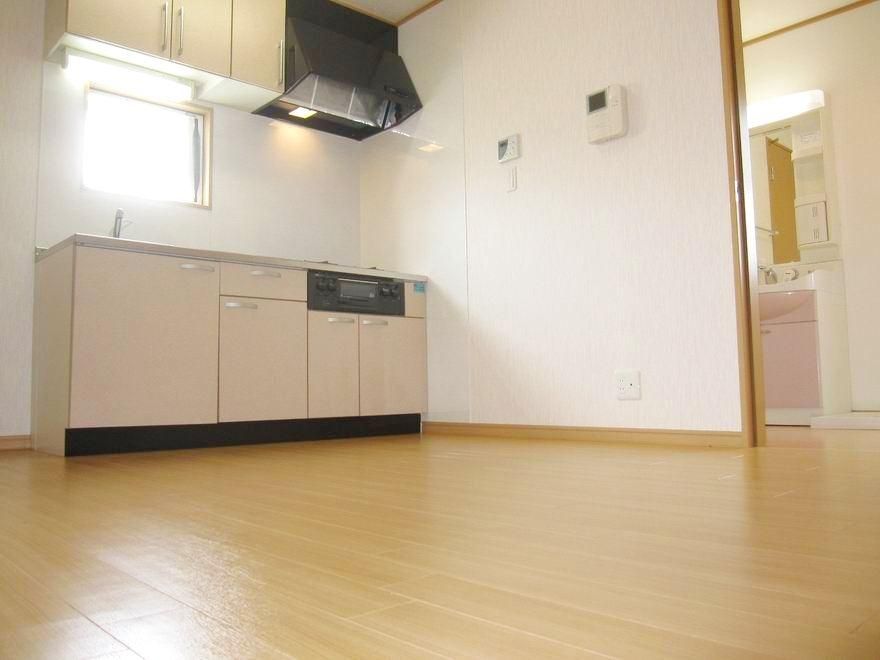 �y���ԁE���r���O�z�@