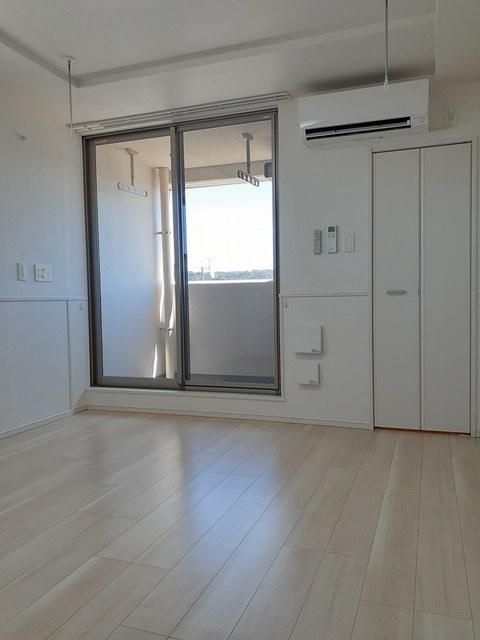 �y���ԁE���r���O�z�@