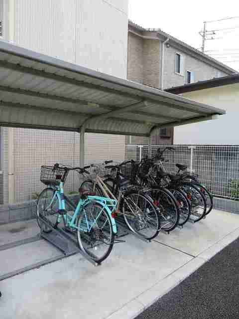 �y���̑��ݔ��z�@