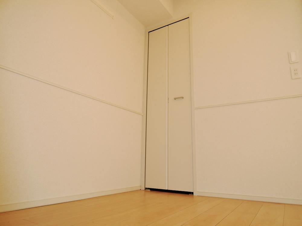 �y�Q���z�@