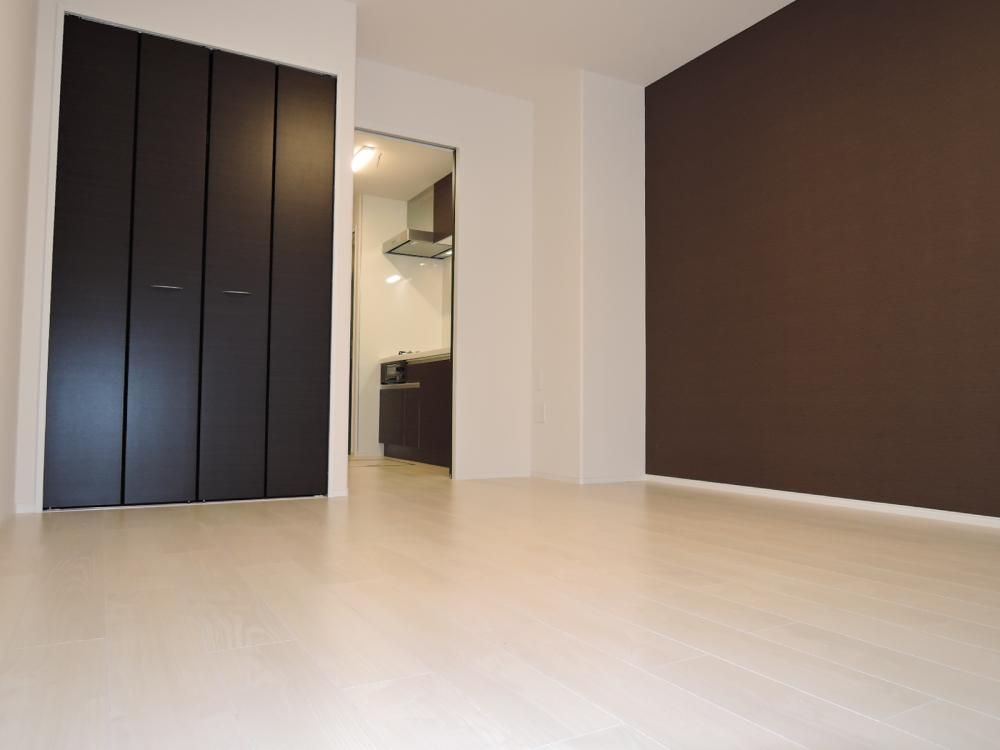 �y�����E���r���O�z�@