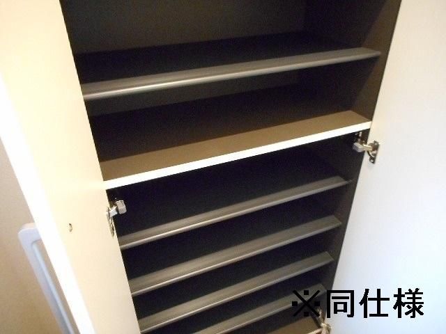 �y���̑��ݔ��z�@���d�l�^�C�v