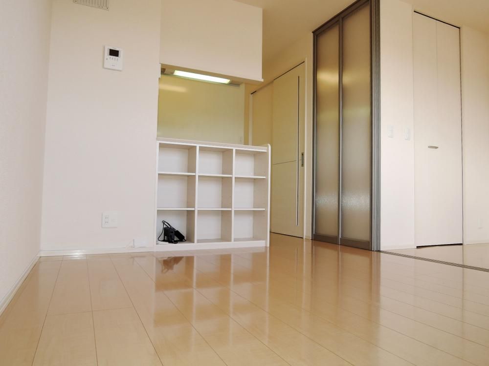 �y���ԁE���r���O�z�@