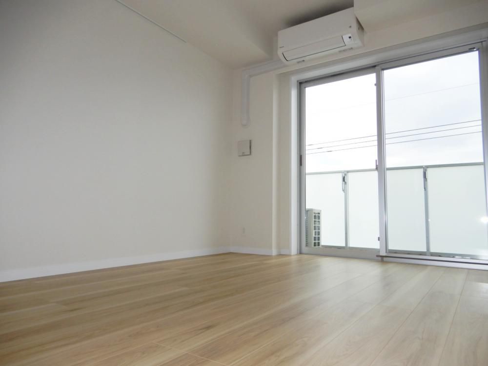 �y�Q���z�@