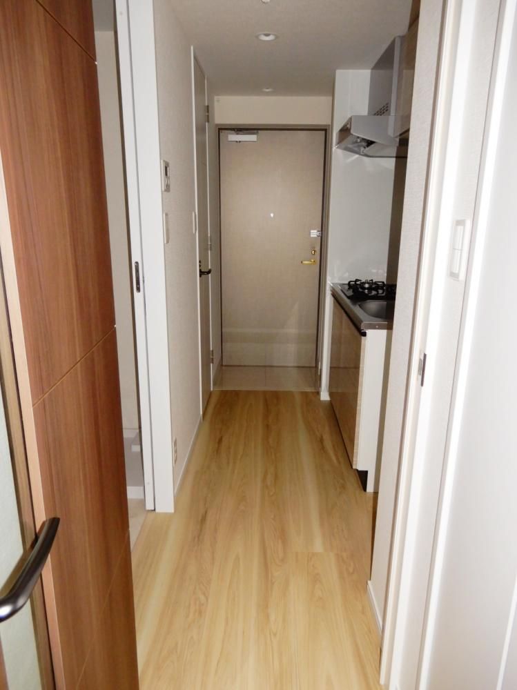 �y�Z�L�����e�B�z�@