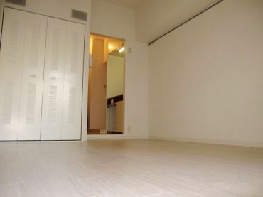 �y���ԁE���r���O�z�@