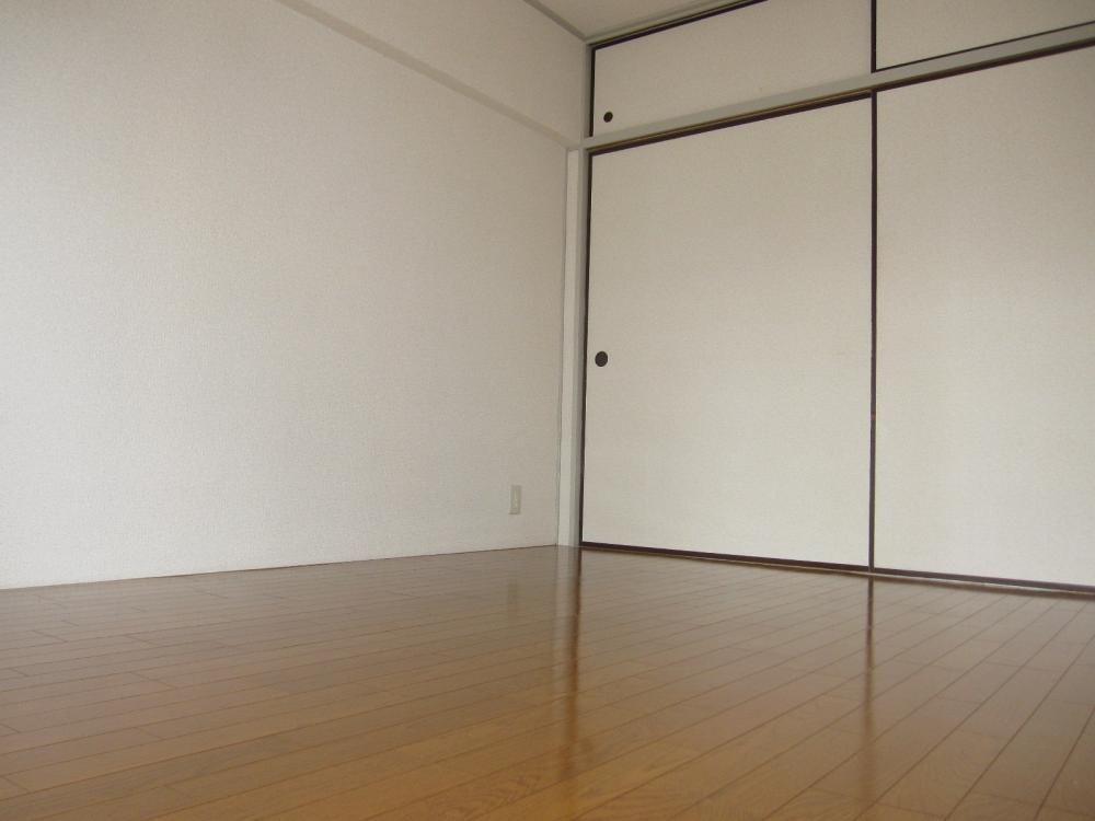 �y�Q���z�@