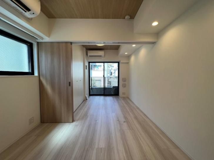 �y���ԁE���r���O�z�@