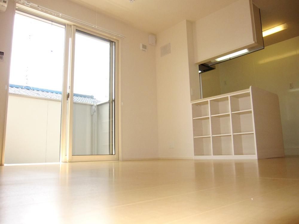 �y���ԁE���r���O�z�@