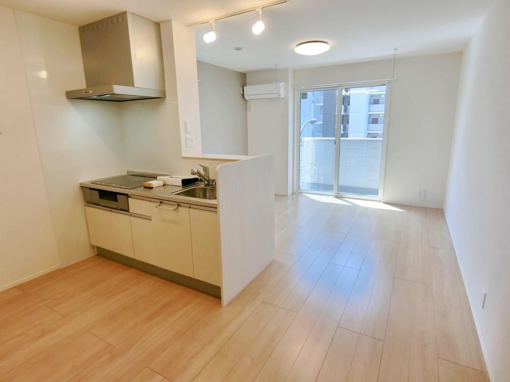 �y���ԁE���r���O�z�@