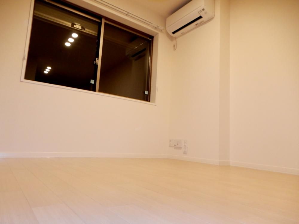 �y�Q���z�@