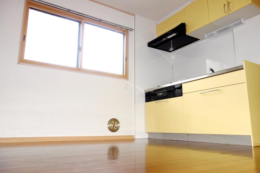 �y���ԁE���r���O�z�@