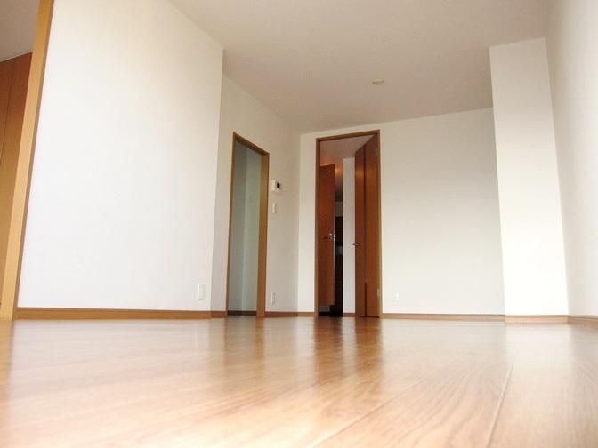 �y���ԁE���r���O�z�@