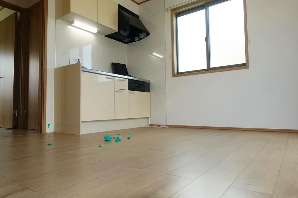 �y���ԁE���r���O�z�@