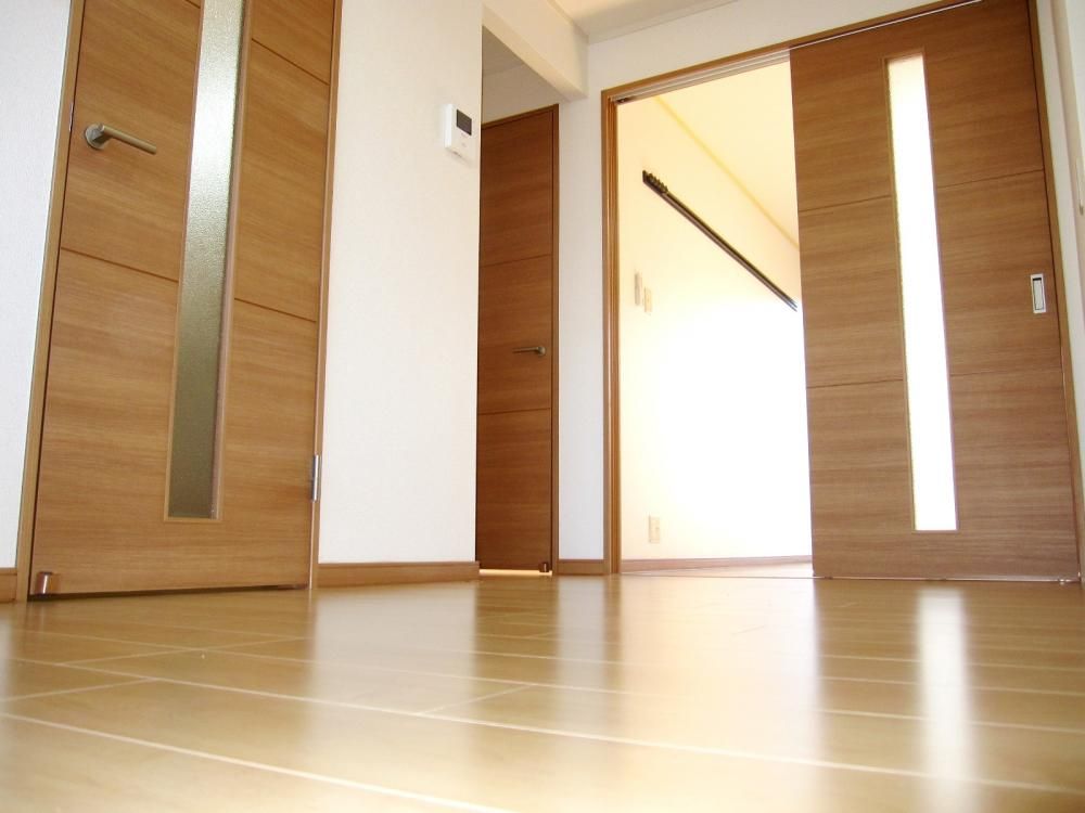 �y���ԁE���r���O�z�@