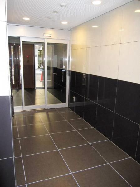 �y�G���g�����X�z�@