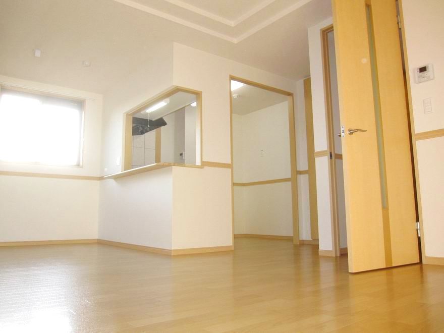 �y���ԁE���r���O�z�@