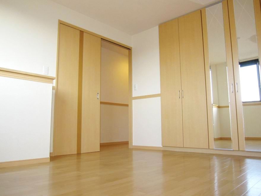 �y�Q���z�@