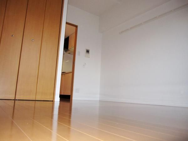 �y���ԁE���r���O�z�@