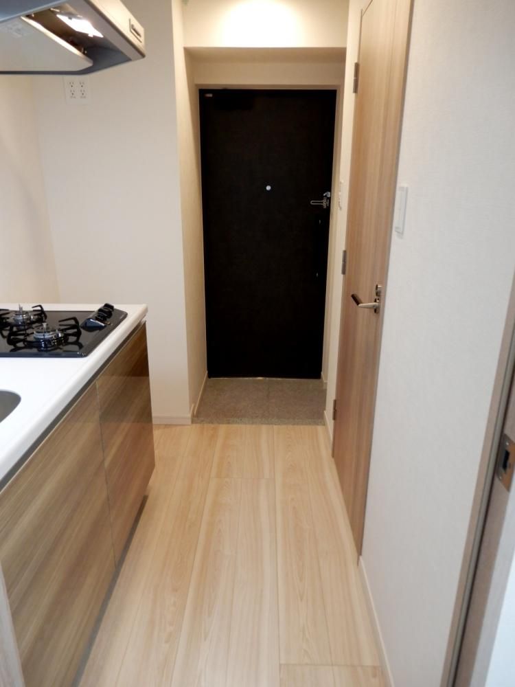 �y�Z�L�����e�B�z�@